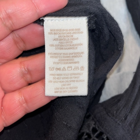 Free People The Best Blouse Oversized Crinkle Crochet Lace Top Black Size Small - Picture 8 of 9